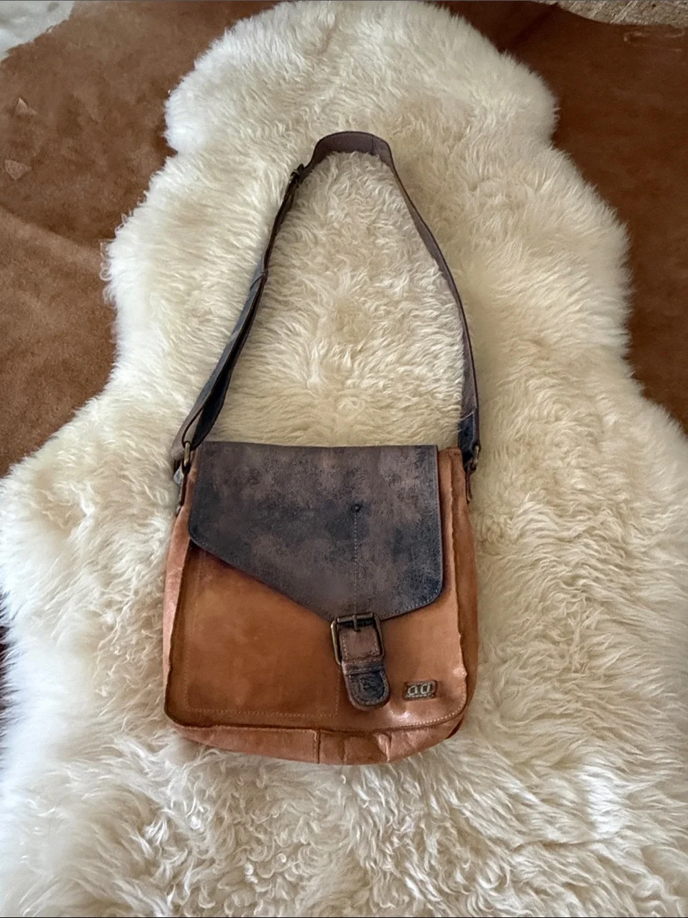 BedStu leather messenger bag